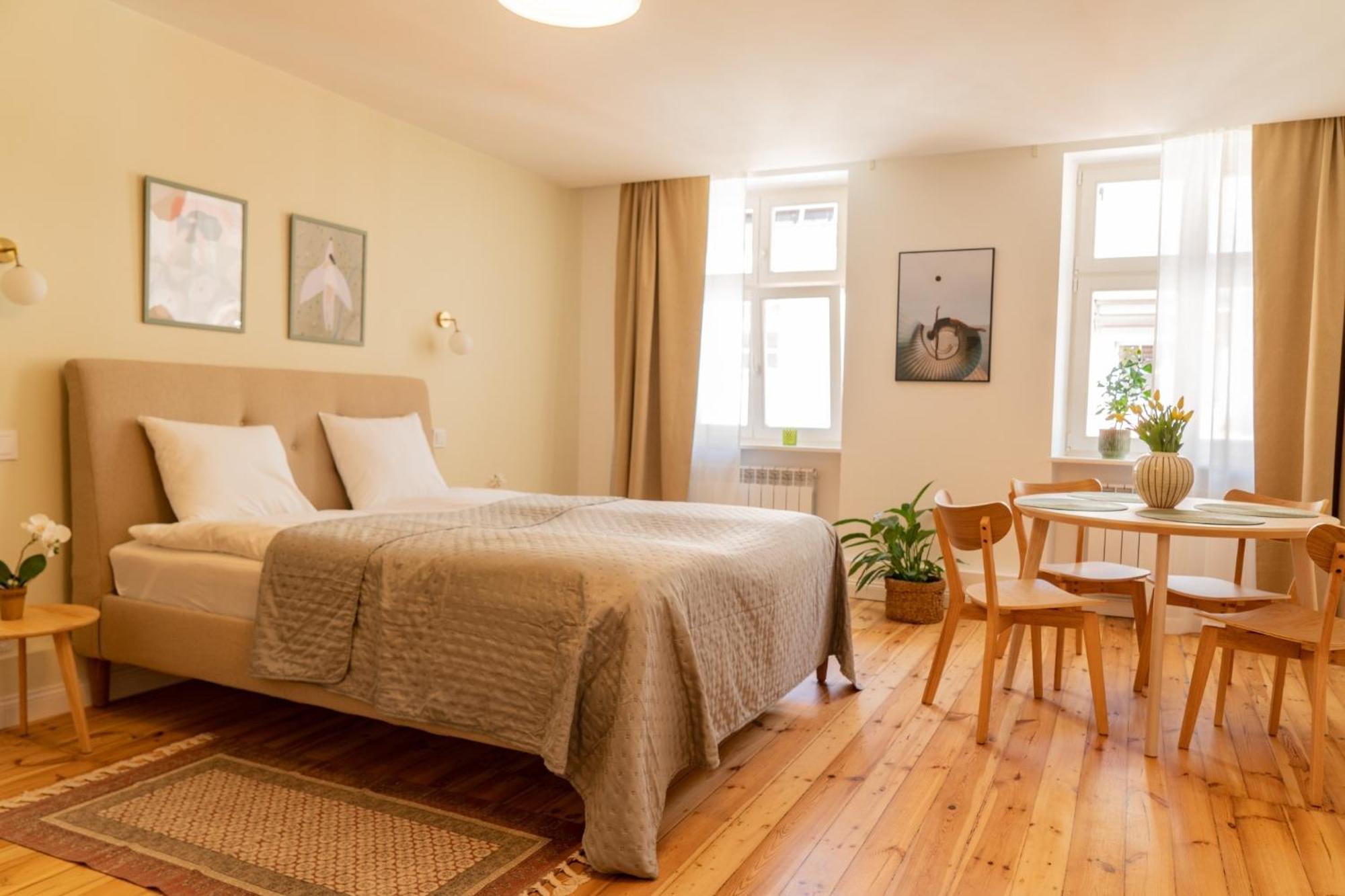 Cocorico Apartments